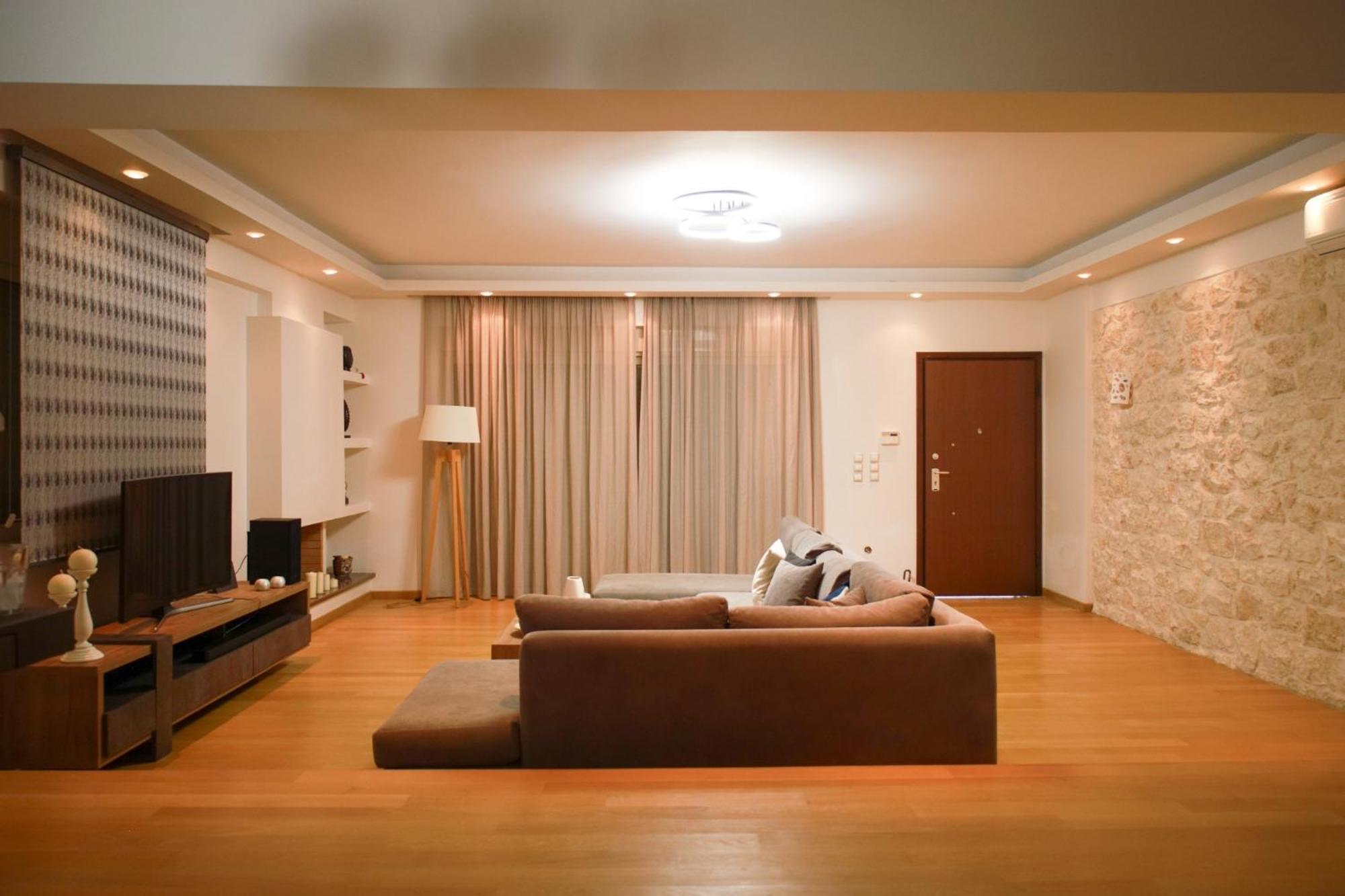 Luxury With Pool In Athens Riviera *